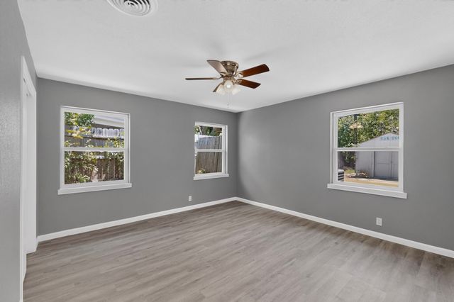 3309 Leith Avenue, Fort Worth, TX 76133