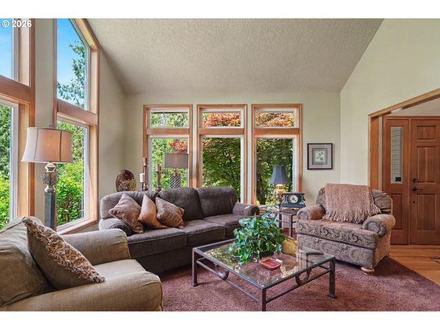 2650 Sw 22ND Ct, Gresham, OR 97080