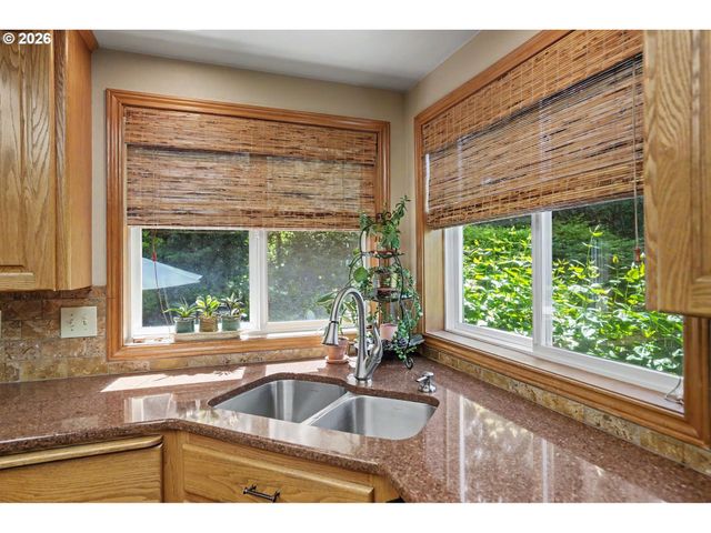 2650 Sw 22ND Ct, Gresham, OR 97080