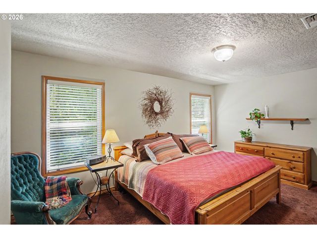 2650 Sw 22ND Ct, Gresham, OR 97080
