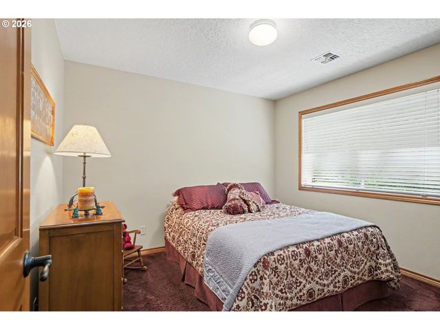 2650 Sw 22ND Ct, Gresham, OR 97080