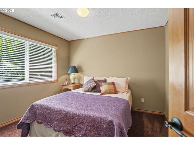 2650 Sw 22ND Ct, Gresham, OR 97080