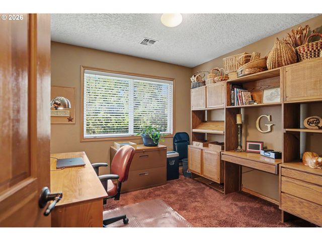 2650 Sw 22ND Ct, Gresham, OR 97080