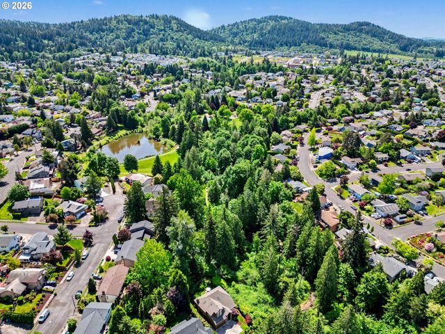 2650 Sw 22ND Ct, Gresham, OR 97080