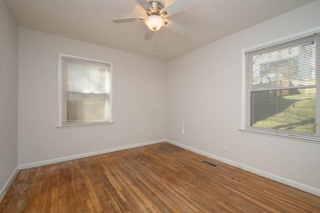 606 Village Ct, Nashville, TN 37206