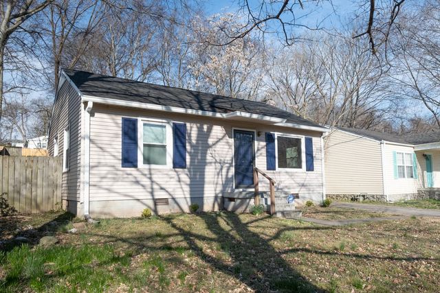 606 Village Ct, Nashville, TN 37206