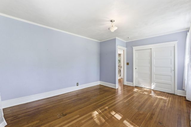 1001 S Pickwick Avenue, Springfield, MO 65804