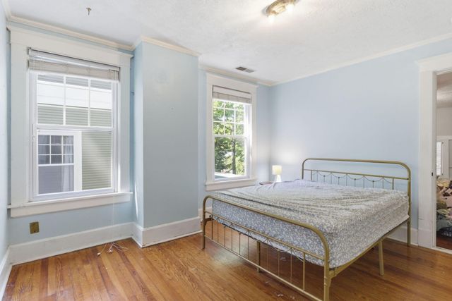 1001 S Pickwick Avenue, Springfield, MO 65804