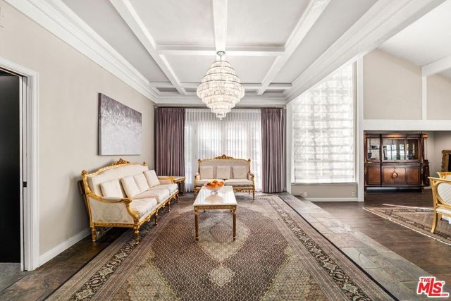 17437 Tarzana Street, Encino, CA 91316