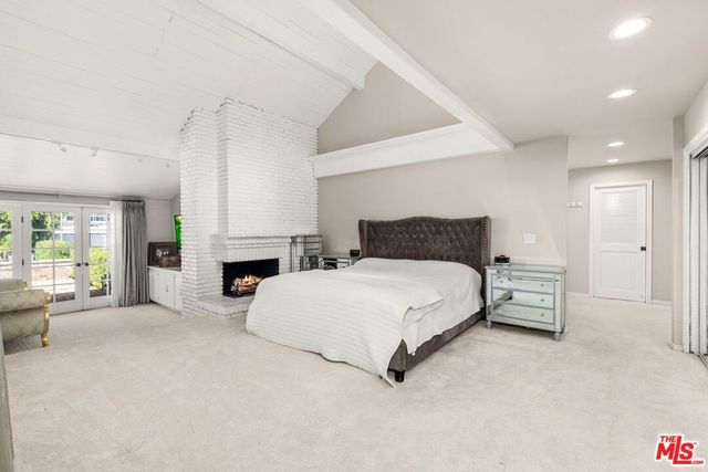 17437 Tarzana Street, Encino, CA 91316