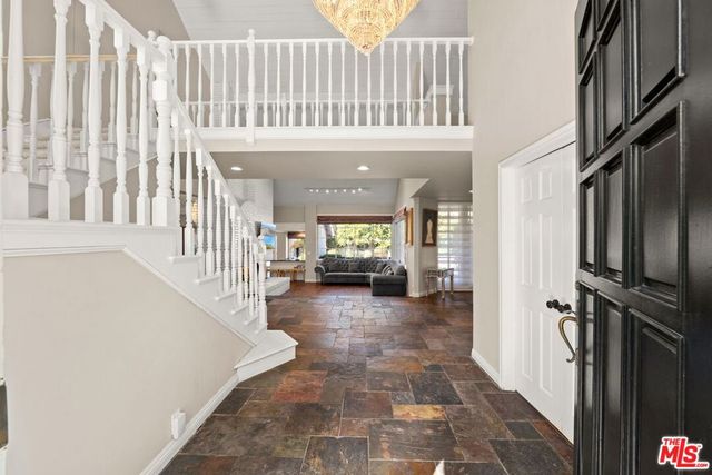 17437 Tarzana Street, Encino, CA 91316