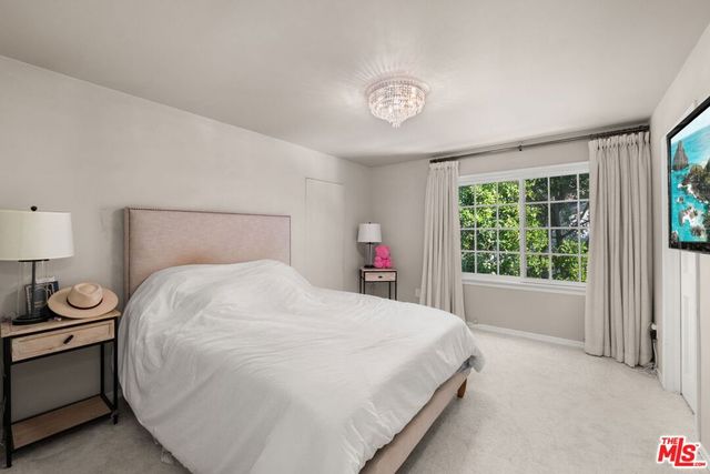 17437 Tarzana Street, Encino, CA 91316