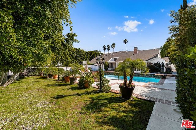 17437 Tarzana Street, Encino, CA 91316