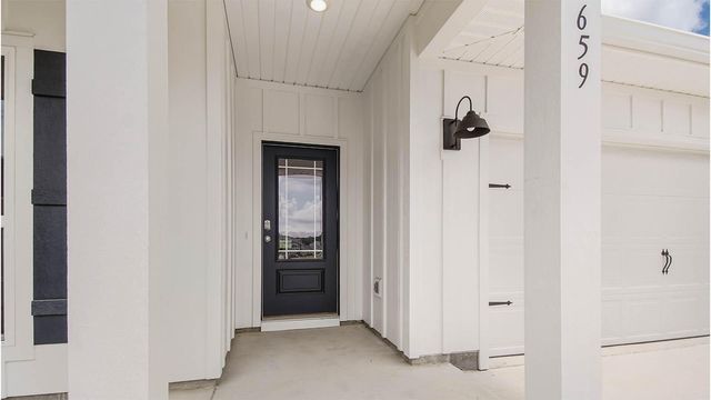 24 W Gray Owl Drive, Freeport, FL 32439