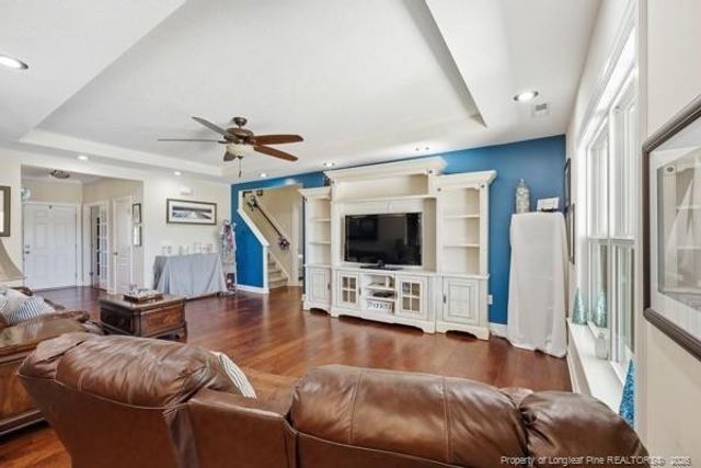 7289 Fire Department Road, Hope Mills, NC 28348