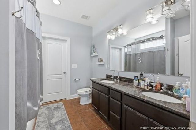 7289 Fire Department Road, Hope Mills, NC 28348