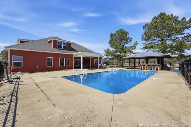 7289 Fire Department Road, Hope Mills, NC 28348