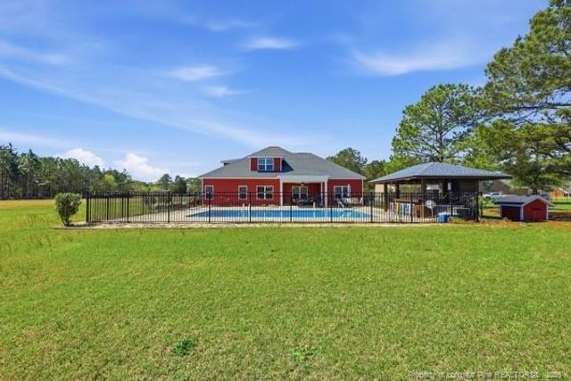 7289 Fire Department Road, Hope Mills, NC 28348