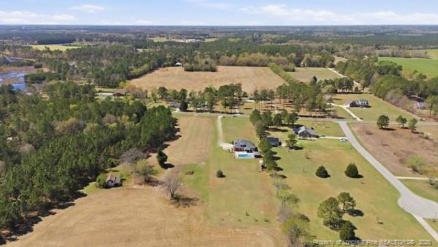 7289 Fire Department Road, Hope Mills, NC 28348