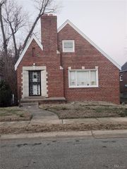 1727 Veronica Avenue, St Louis, MO 63147