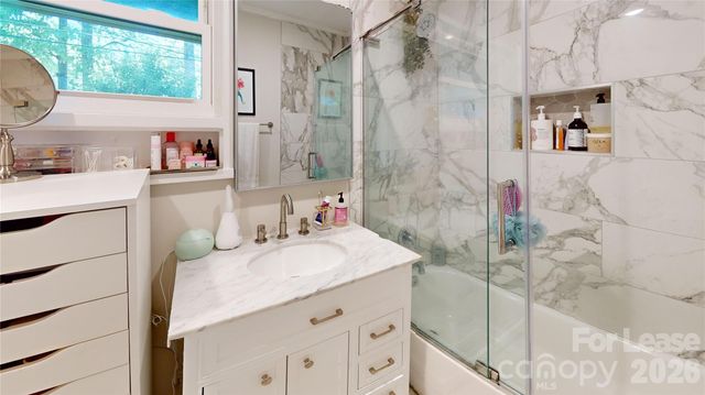 640 Manhasset Road, Charlotte, NC 28209