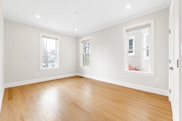 109 Ellington 1, Boston, MA 02121