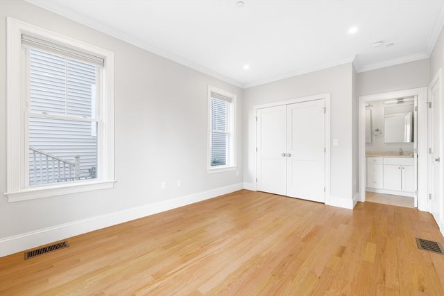 109 Ellington 1, Boston, MA 02121