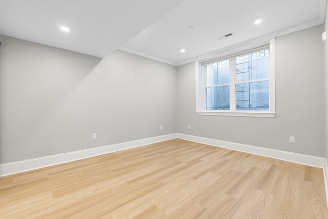 109 Ellington 1, Boston, MA 02121