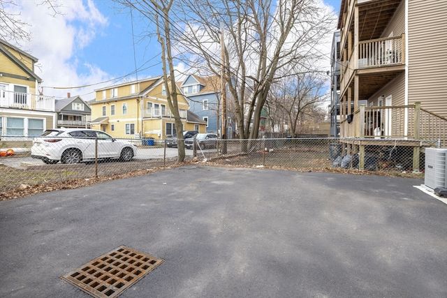 109 Ellington 1, Boston, MA 02121