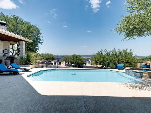 202 Hidden Hills CV, Spicewood, TX 78669