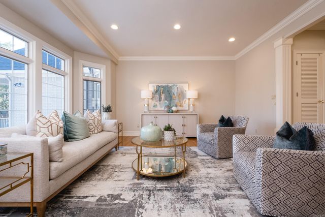 18 Hickory Creek Drive, Little Rock, AR 72212