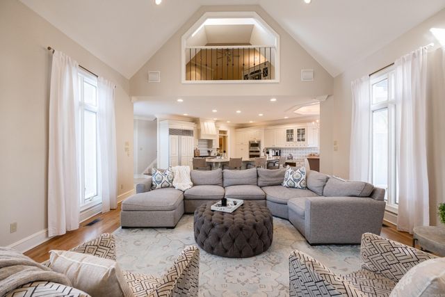 18 Hickory Creek Drive, Little Rock, AR 72212