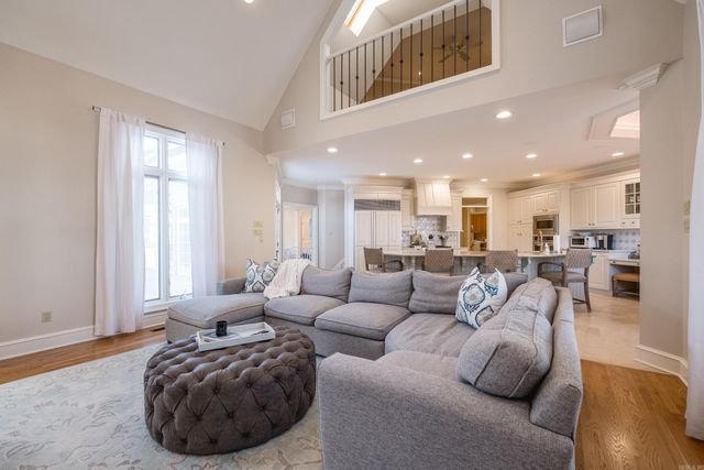 18 Hickory Creek Drive, Little Rock, AR 72212