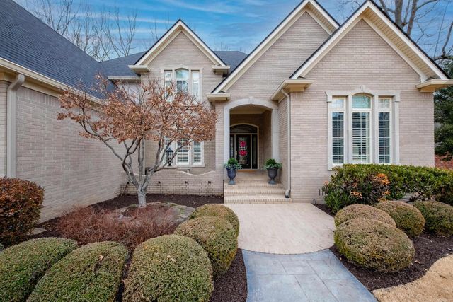 18 Hickory Creek Drive, Little Rock, AR 72212