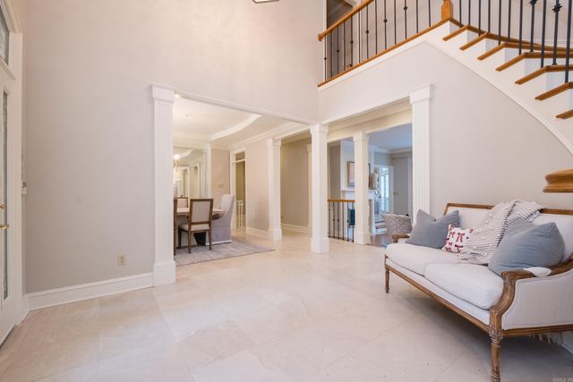 18 Hickory Creek Drive, Little Rock, AR 72212