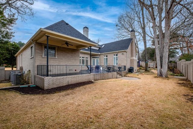 18 Hickory Creek Drive, Little Rock, AR 72212