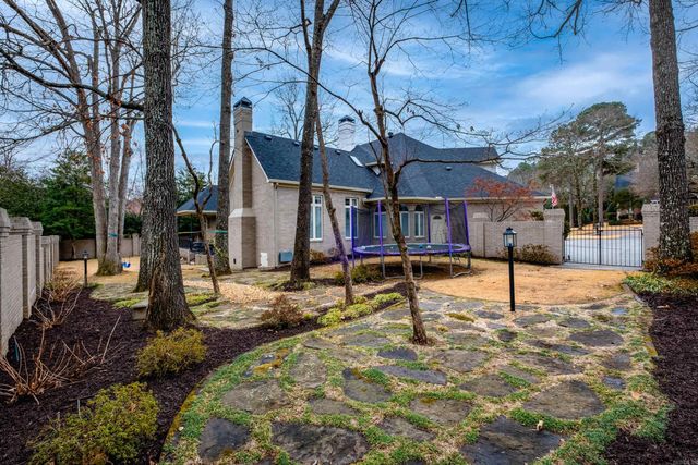 18 Hickory Creek Drive, Little Rock, AR 72212