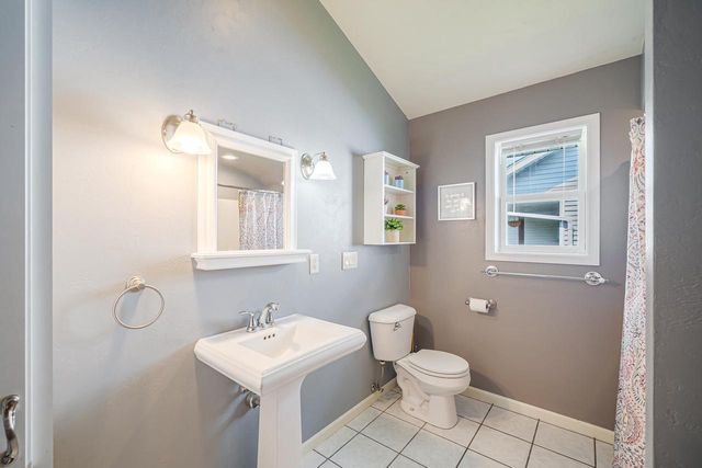 2209 HIGH MEADOWS LANE, Neenah, WI 54956