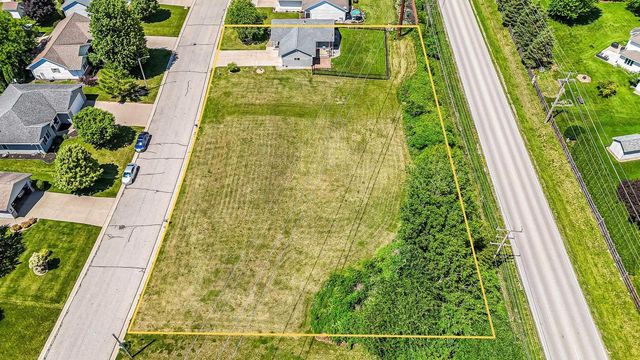 2209 HIGH MEADOWS LANE, Neenah, WI 54956