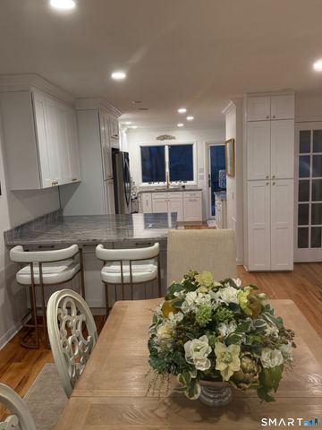 556 Fairfield Avenue, Stamford, CT 06902