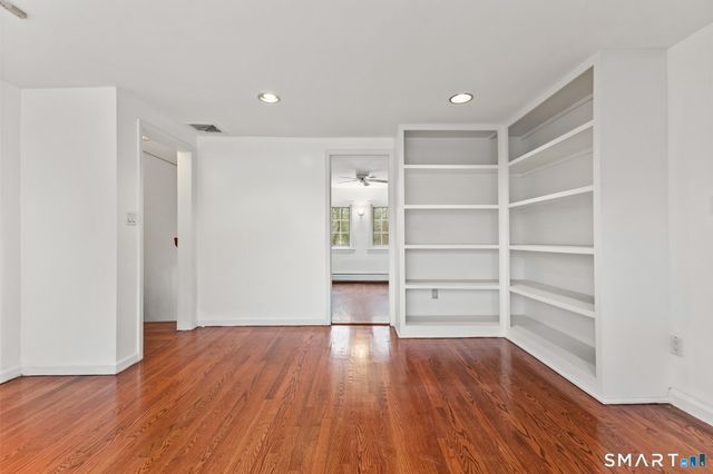 1 Driftway, Greenwich, CT 06830