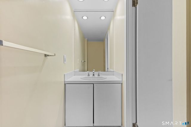 1 Driftway, Greenwich, CT 06830