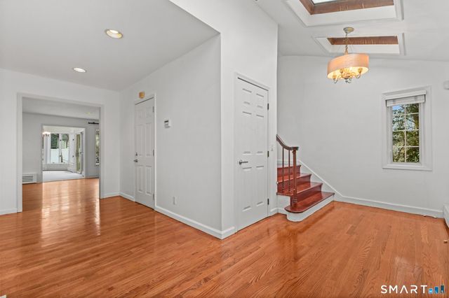 1 Driftway, Greenwich, CT 06830