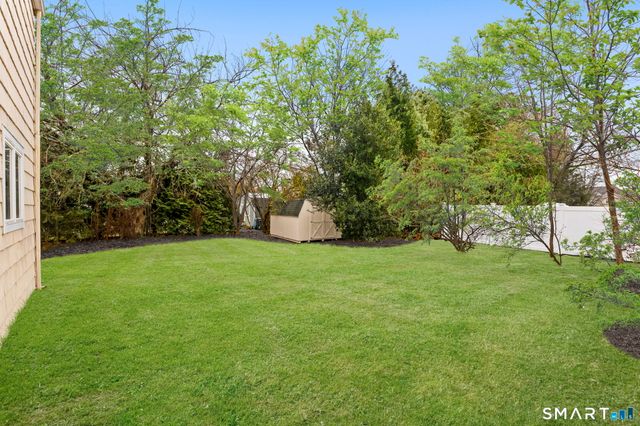 1 Driftway, Greenwich, CT 06830