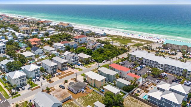 68 Tarpon Street, Destin, FL 32541