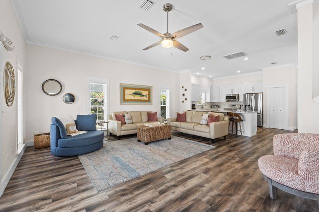 68 Tarpon Street, Destin, FL 32541