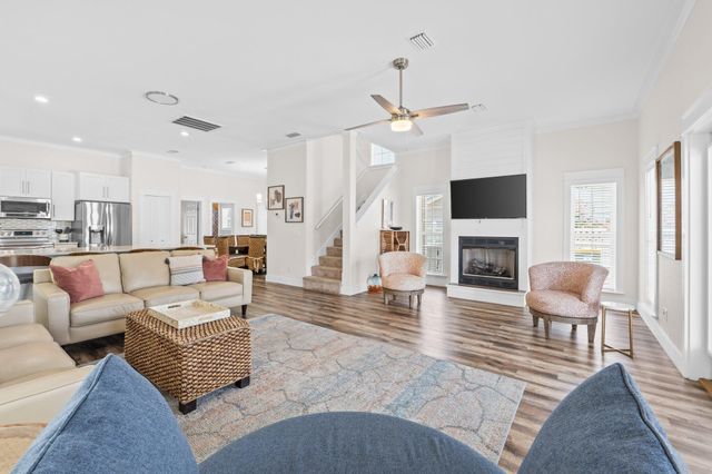 68 Tarpon Street, Destin, FL 32541