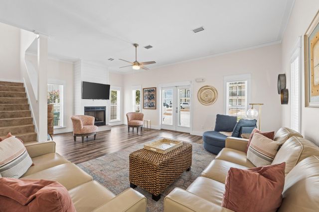 68 Tarpon Street, Destin, FL 32541