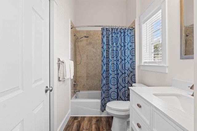 68 Tarpon Street, Destin, FL 32541