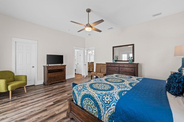 68 Tarpon Street, Destin, FL 32541